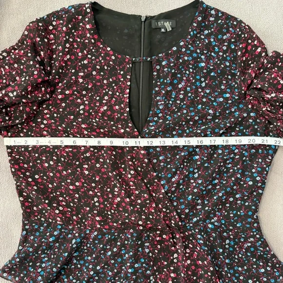 1. State Floral Blouse XL - Picture 5 of 8